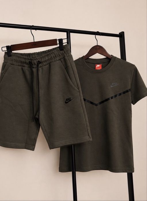 Къси екипи Nike, размер S НОВИ