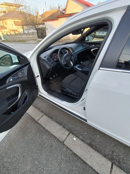 Opel insignia sport tourer