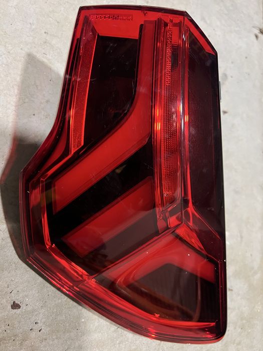 Audi Q3 - 2024 Заден десен стоп