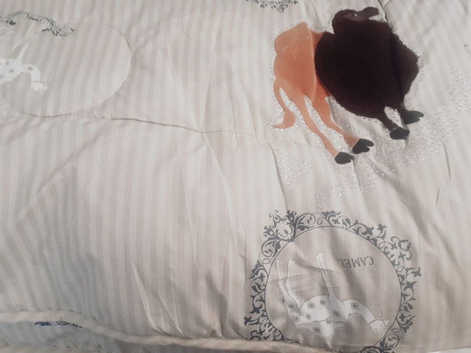 Спальнее одеяло из верблюжьей шерсти