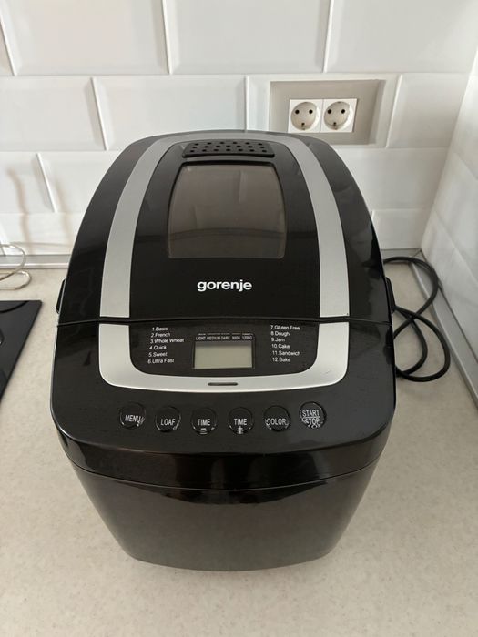 Хлебопекарна Gorenje BM 1200 BK