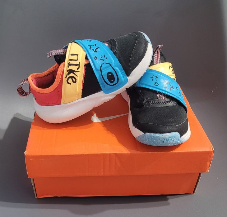 Adidasi Nike marimea 25