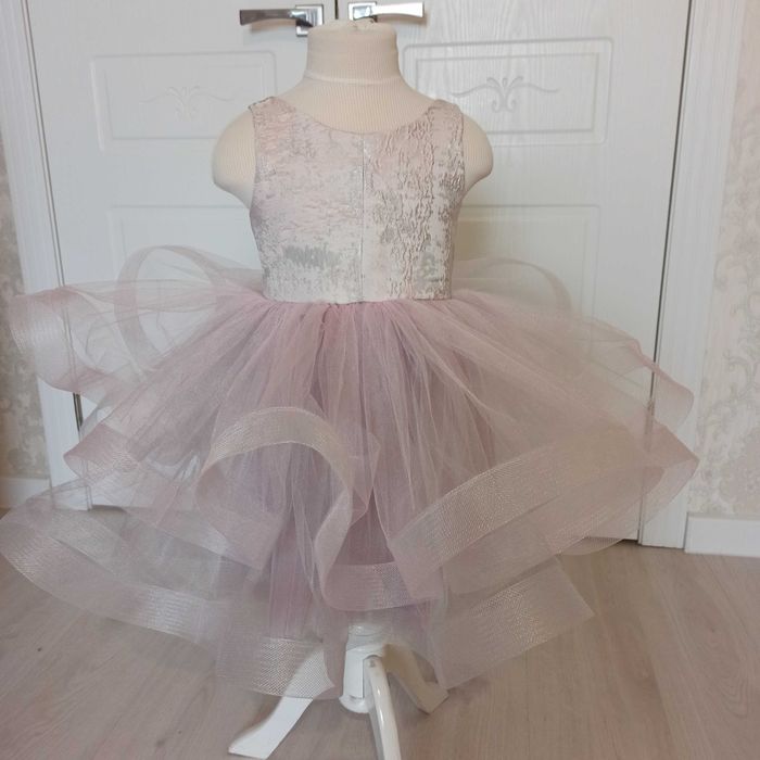 Платье нарядное для девочки