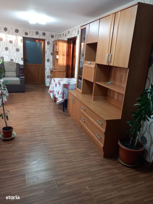 Vânzare casa și teren Văcărești-Dambovita