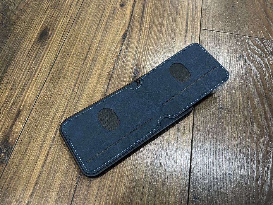 Кейс с портмоне за Айфон iPhone 16