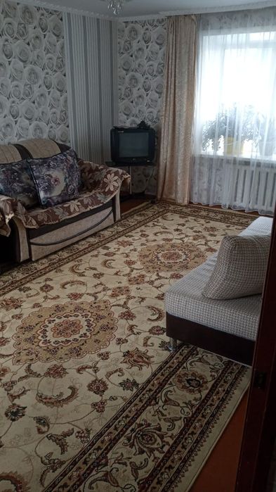 Сдам двухкомнатную квартиру .