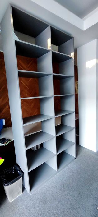 Шкаф с размери 257х122х40см