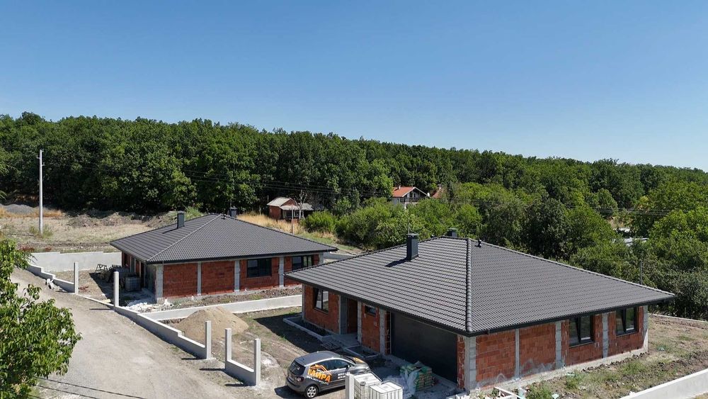 Продава се Къща в Хасково, Тракийски - 247 кв.м за 1200 €/кв.м - Снимка #1