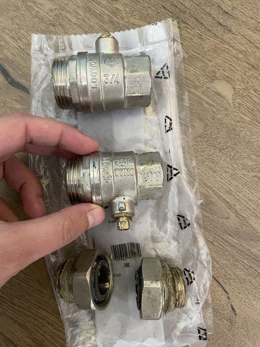 Robineti instalatie apa/calorifere