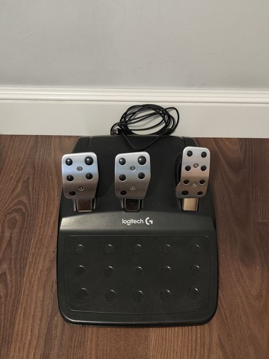 Volan Logitech G29