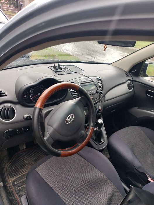 HYUNDAI i10 0 — imagine 3