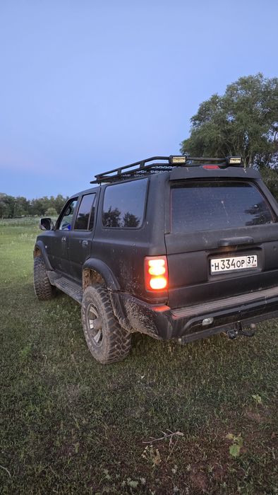 Автомобиль внедорожник
