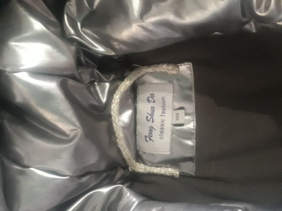 Продам детский зимний пуховик