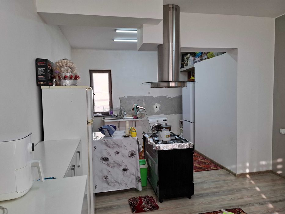 Кибрайский р-н Набережной! Про-ся 12-соток дом 4-комнат