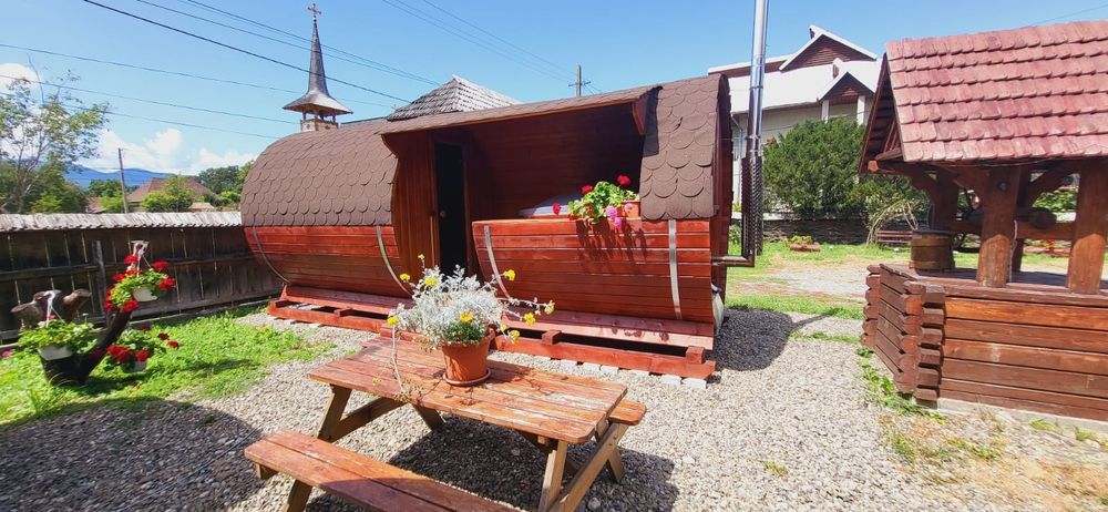 Ciubăr cu saună acoperit