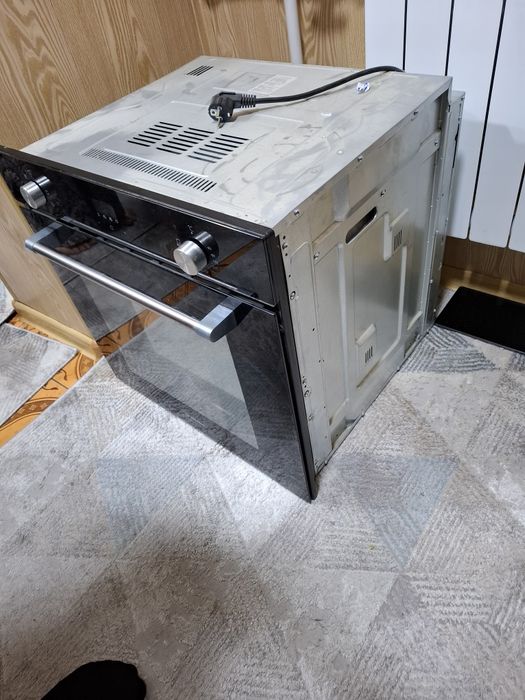 Духовой шкаф HOFMANN встраиваемый