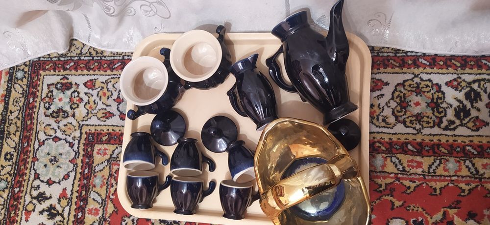 Кофейный керамический сервис.