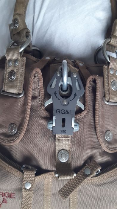 Geanta marca " George,Gina & Lucy"