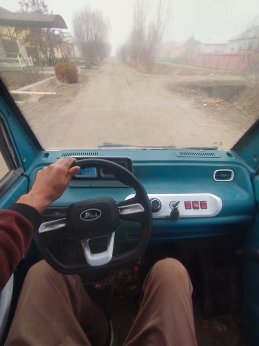 Eletira moto sotiladi