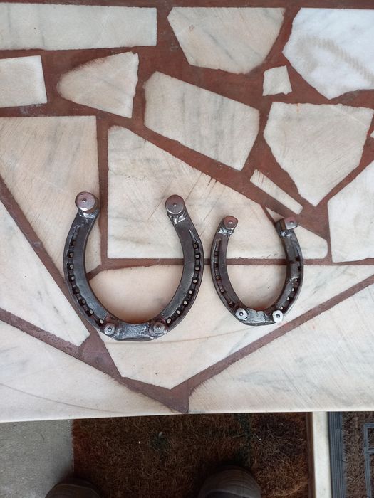 Potcoave  cu colti vidia