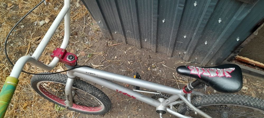 Vând bmx dhs jumper