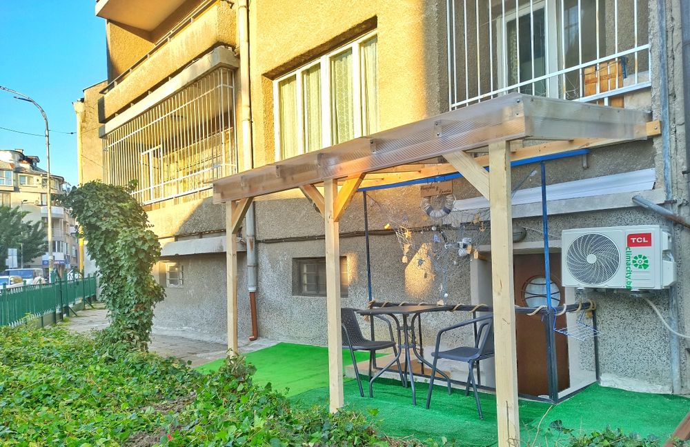 Морско Студио „Нощувка в Каюта“ - в Сърцето на Бургас!