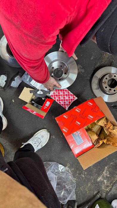 Vând BMW E 90 an 2006