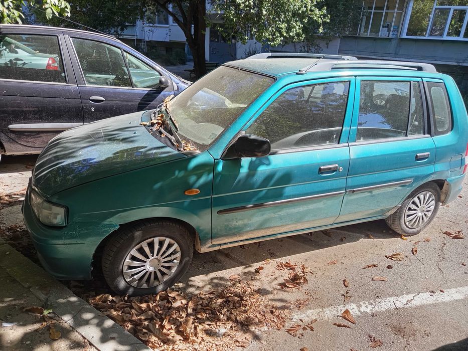 Mazda Demio 1.3 газ-бензин.