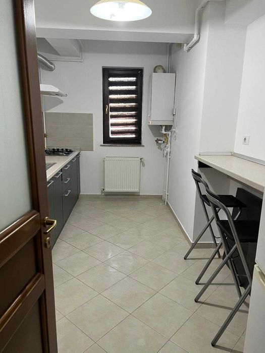 Proprietar inchiriez garsoniera bloc nou zona Mall