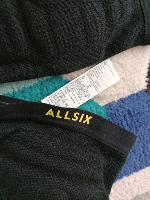 Genunchiere Allsix, stare foarte bună