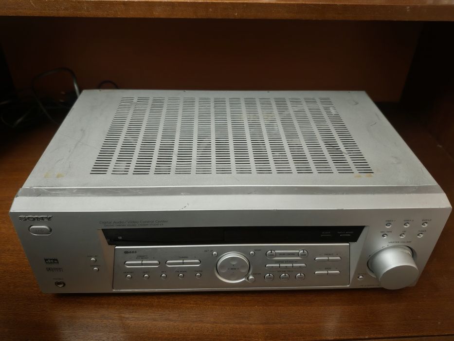 Sony str-k740p 5.1 Dolby digital, Digital dts, pro logic.