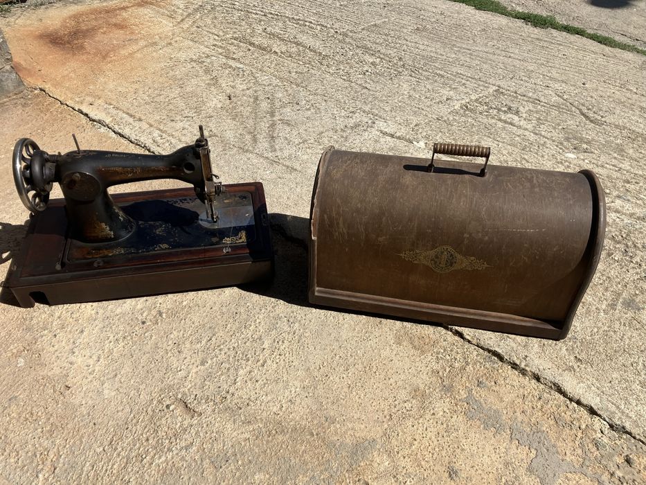 Шевна машина SINGER