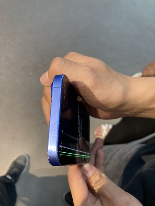 iphone 16 синего цвета