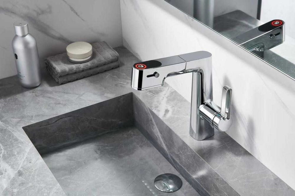 Смесител за баня с 3 режим и издърпваща се глава - W140