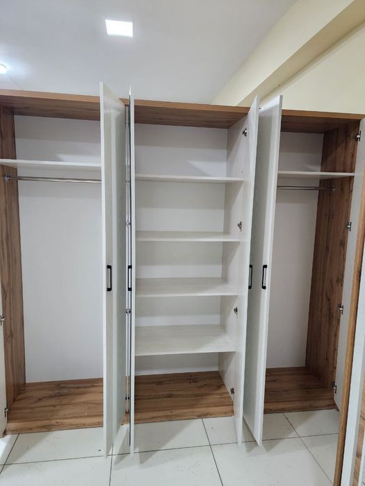 Шкаф распашной по акции