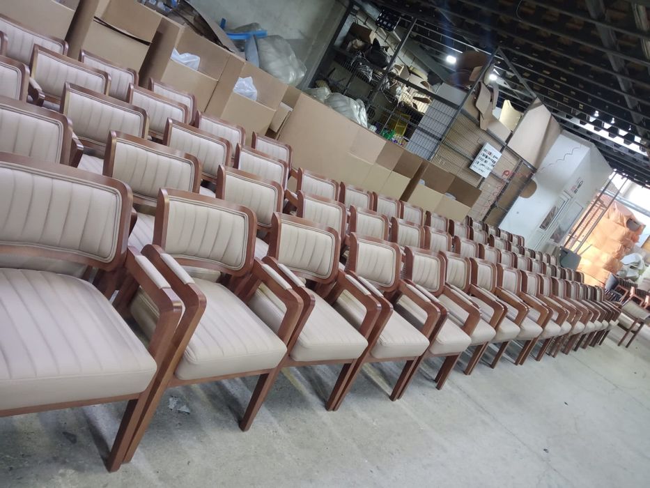 Scaune-Model nou- lemn natural Walnut