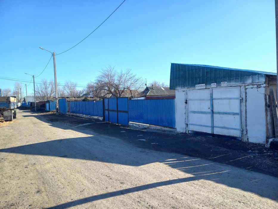 Продам дом ограда большой