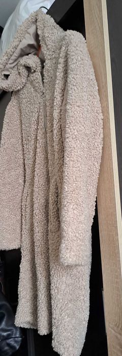 Дамско палтенце в нежен цвят