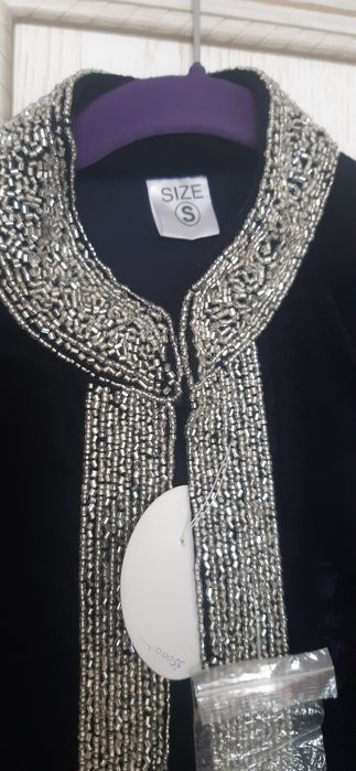 Продается камзол новый 10000т