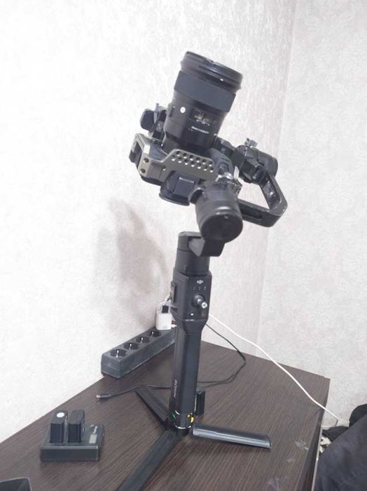 Электронный стабилизатор DJI Ronin S