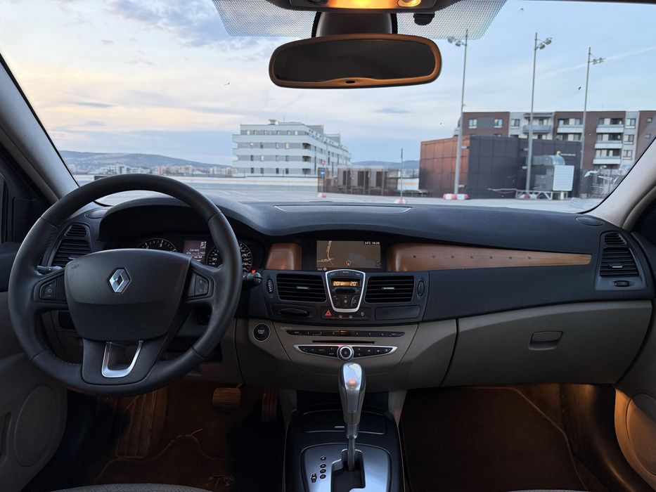 RENAULT Laguna 2010 — imagine 5