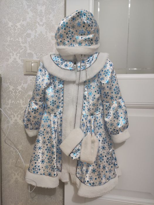 Новогодний костюм снегурочка