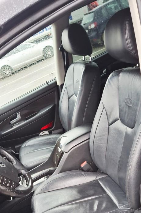 4x4 SUV SangYong Rexton