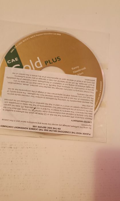 NEW proficiency Gold cu CD +   CAE Gold Plus   coursebook  , aproape ca noi
