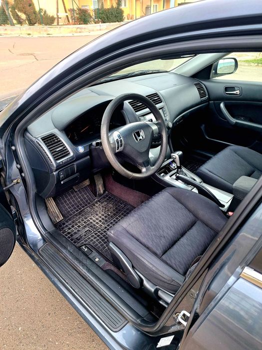 Хонда Акорд  автоматик  бензин