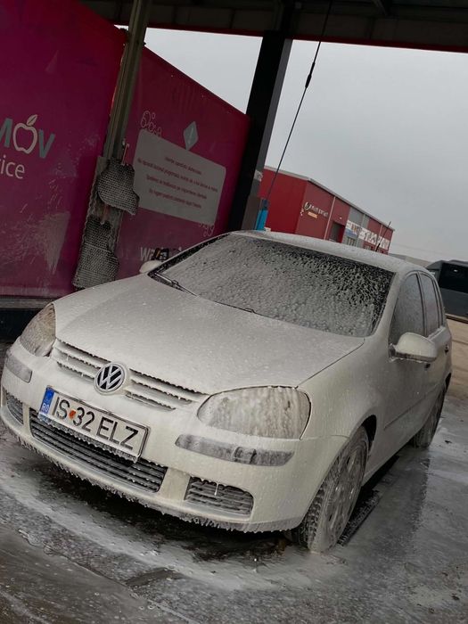 Vând Golf V automat 2.0 TDI