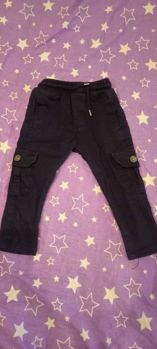 Продам детский костюм и джогеры