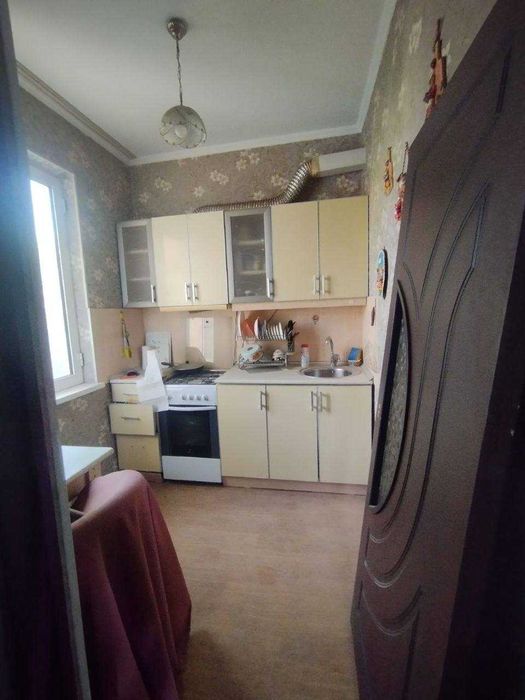 СРОЧНО !! Продается квартира в Яшнабаде 1/4/4 ( 33 кв/м ) Авиасозлар 4