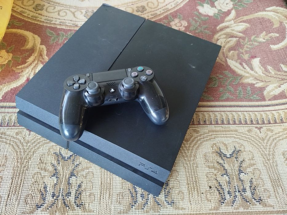 Playstation 4 fat