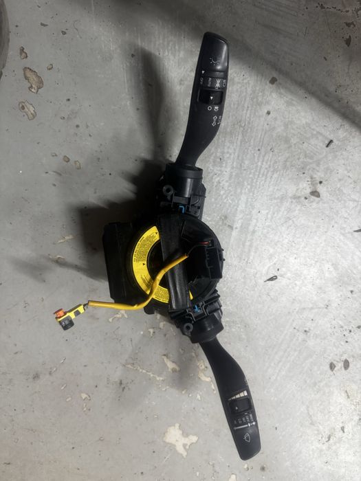 Блок abs блок ipdm  гитара и трапеция kia k7 2013